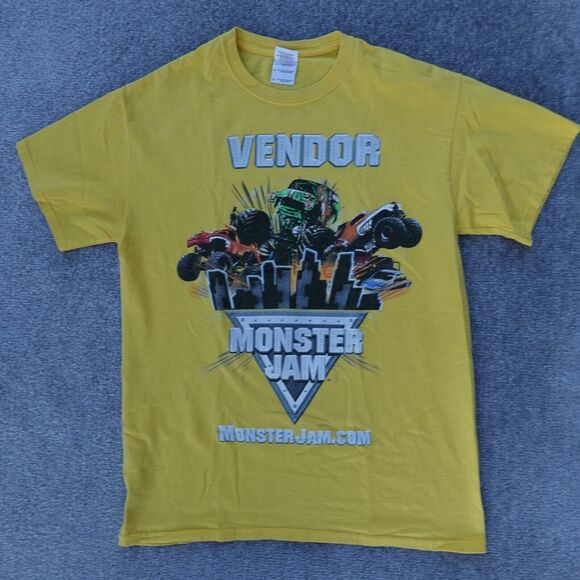 Monster Jam Shirt Men M Yellow Grave Digger Graphic Pablo Huffaker Auto 2013 - Picture 1 of 12